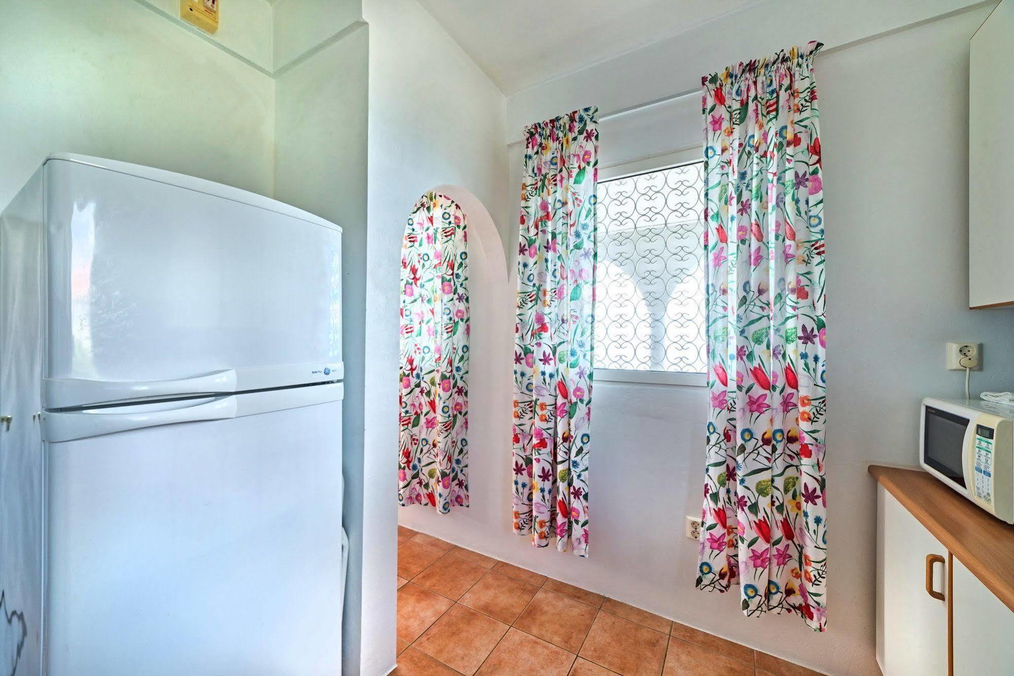 Caribbean Sea View Holiday Apartments Méro Esterno foto